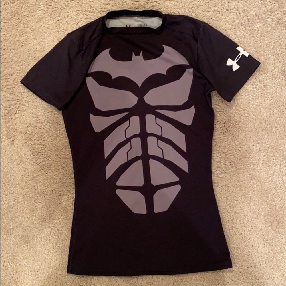YSM HEATGEAR UNDER ARMOUR FITTED BATMAN SHIRT